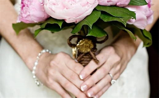 2025年農歷七月廿二結婚好嗎 宜辦喜事吉日查詢 2025年農歷七月廿二結婚好嗎 宜辦喜事吉日查詢