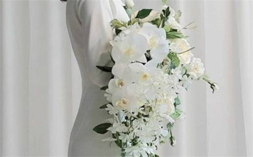 2025年農歷八月初七結婚日子如何 適不適合辦婚禮