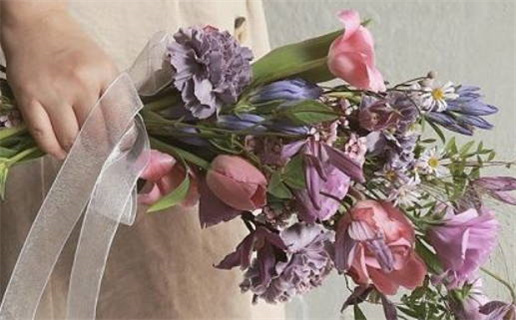 2025年農歷八月初七領證好不好 領證結婚吉利嗎