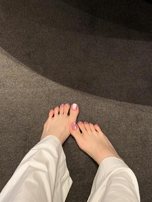 從腳趾看女孩是否個性溫柔