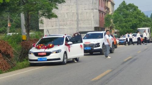 去參加送親對自己好不好 送親車隊不能有空車
