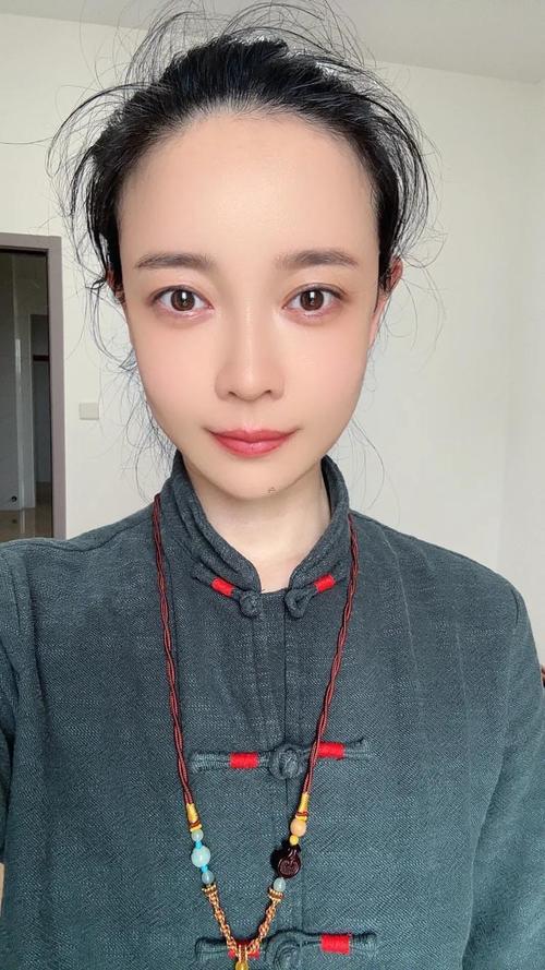 額頭四指寬的女人命運
