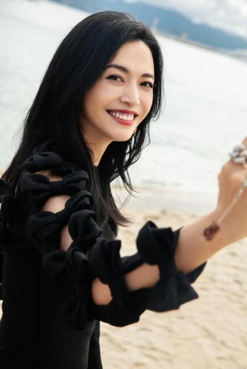 女人嘴巴大代表是什么