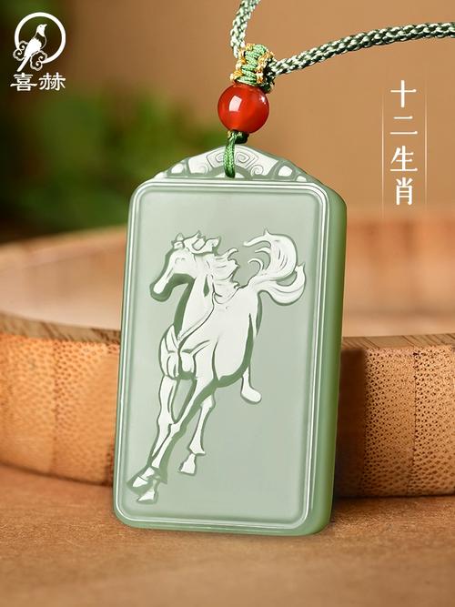 屬馬的吉祥物有哪些 屬馬的人佩戴什么飾品旺財
