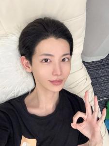 男生女相 眉細而彎的男生做事不大度嗎