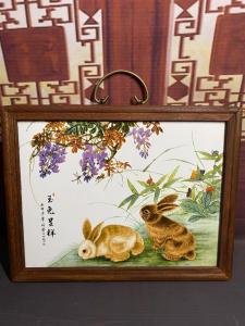家里都屬兔進門掛什么畫?