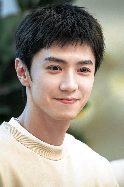 男人杏眼面相是暖男？