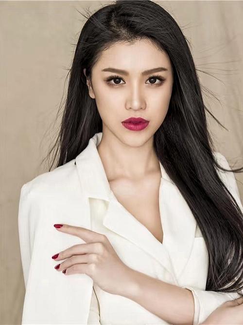 嘴巴長的好看的女人命好嗎