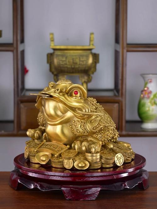 家里客廳放金蟾好不好 金蟾擺放財位可納財