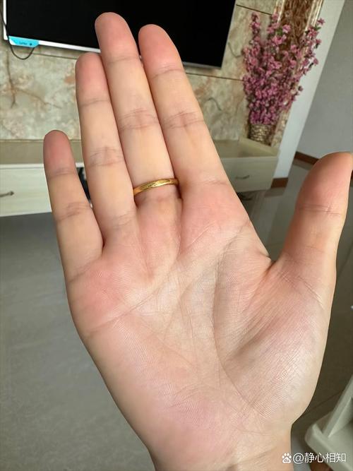 更容易成功的手相特征 手掌厚實(shí)