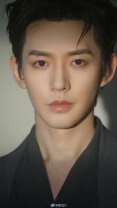 鼻尖有痣的男人花心嗎