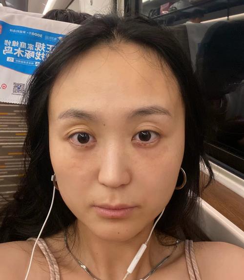 女人面相不好 眼睛凹陷性格孤僻