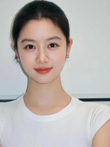鵝蛋臉型女人富貴 典型的貴人臉