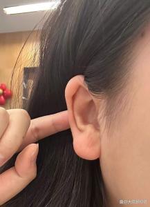 女生耳垂厚好不好 耳朵向外張好不好